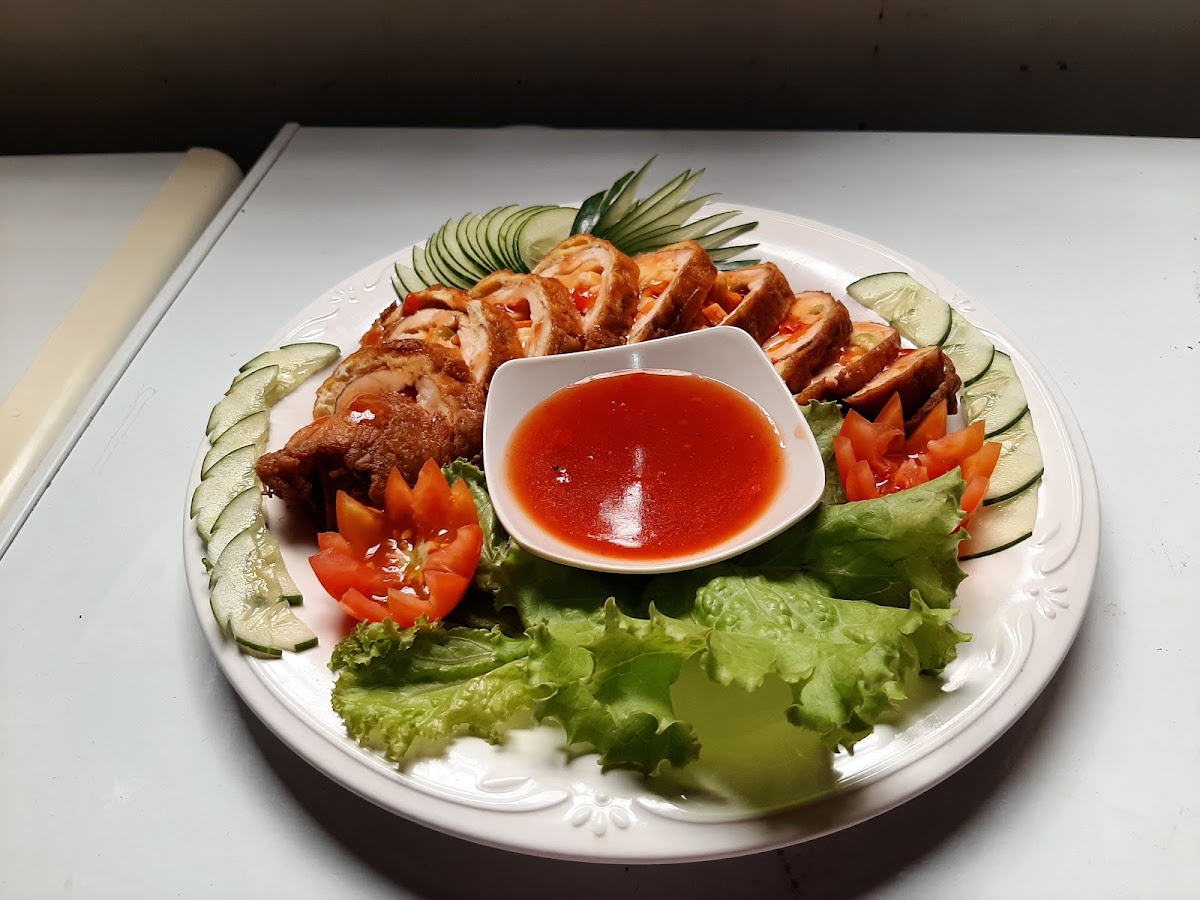 BK Cafe & Waroeng - 6