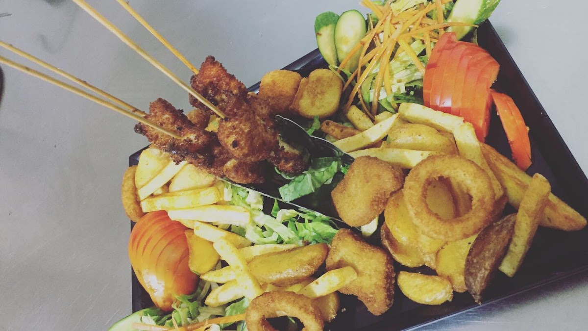 Munch Cafe Restaurant - 6