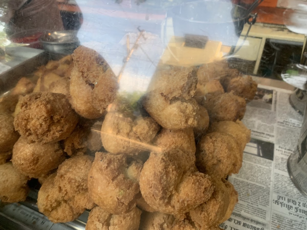 Selvam Tea and Vadai Shop - 5