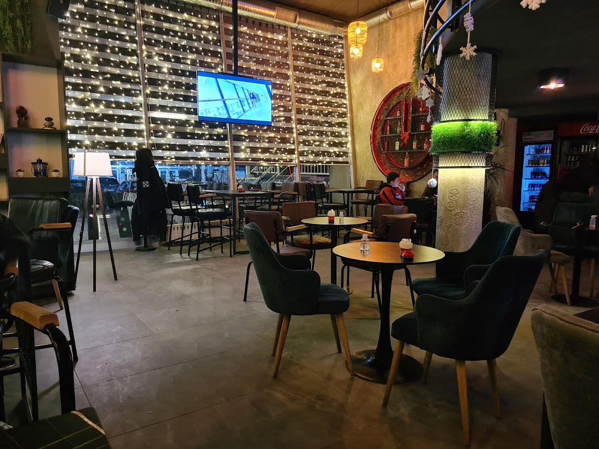 Caffe Bar 'Off & On'