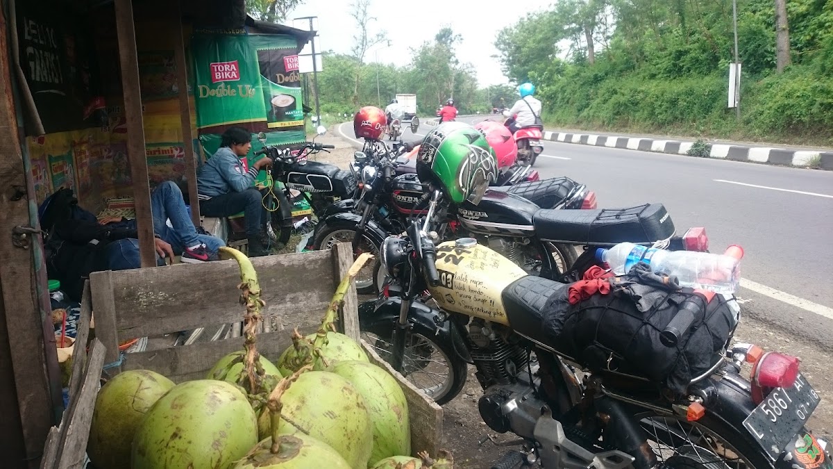 Cafe Kelapa Muda Bu Muryanti