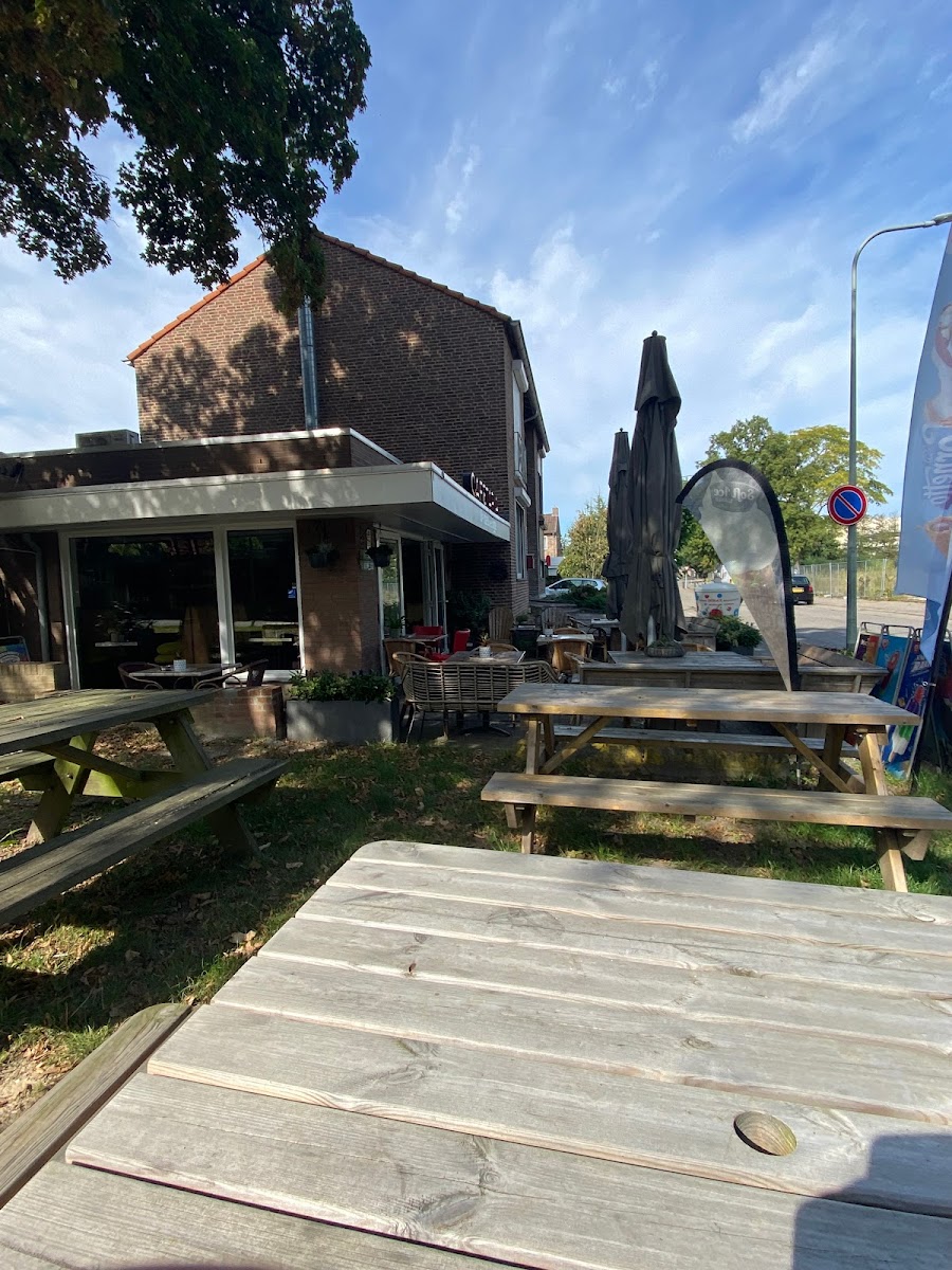 Cafetaria De Nieuwe Egge - 3