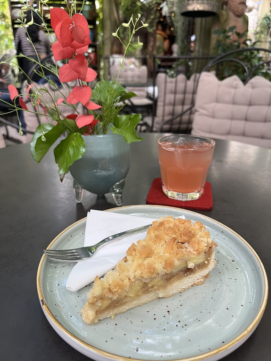 Denny's Cafe & Wein - 8