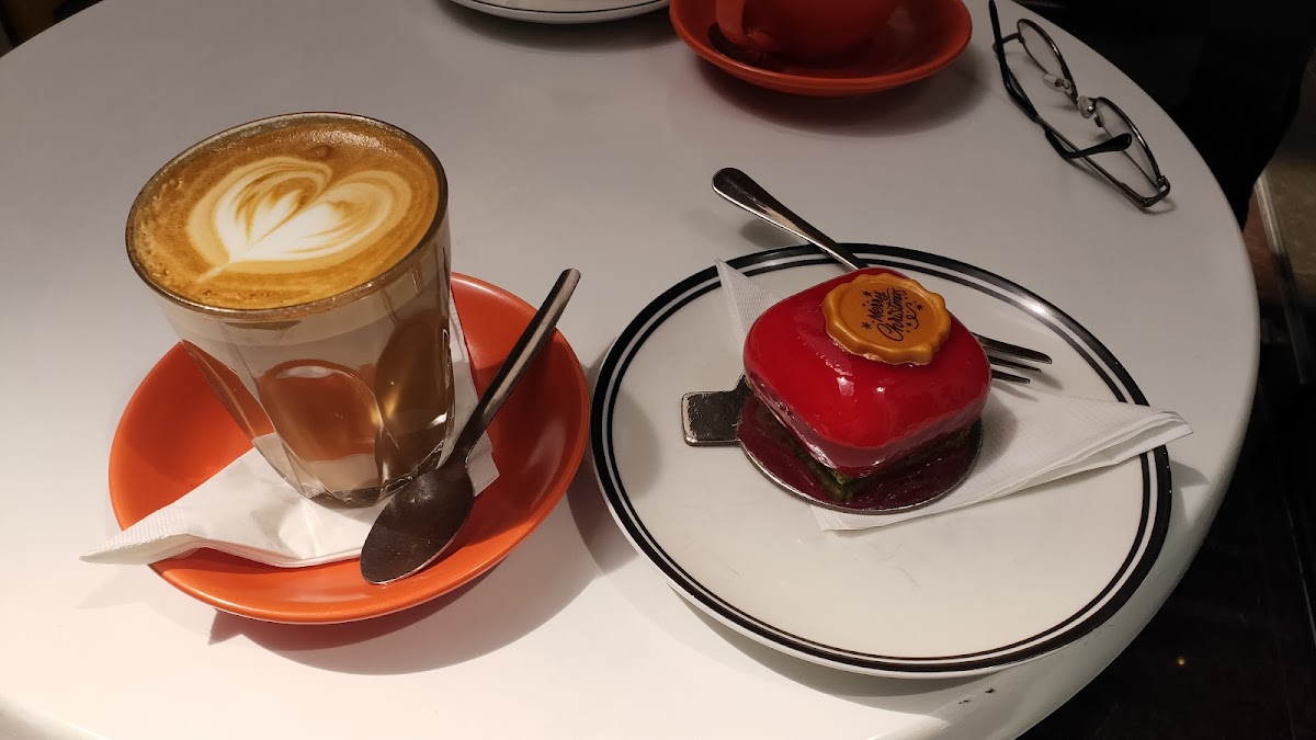 L'Orange Patisserie - 10