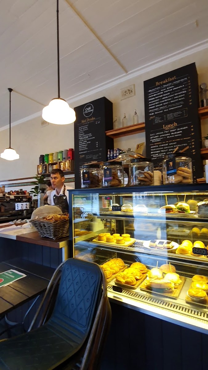 Cafe @ The Round - 2