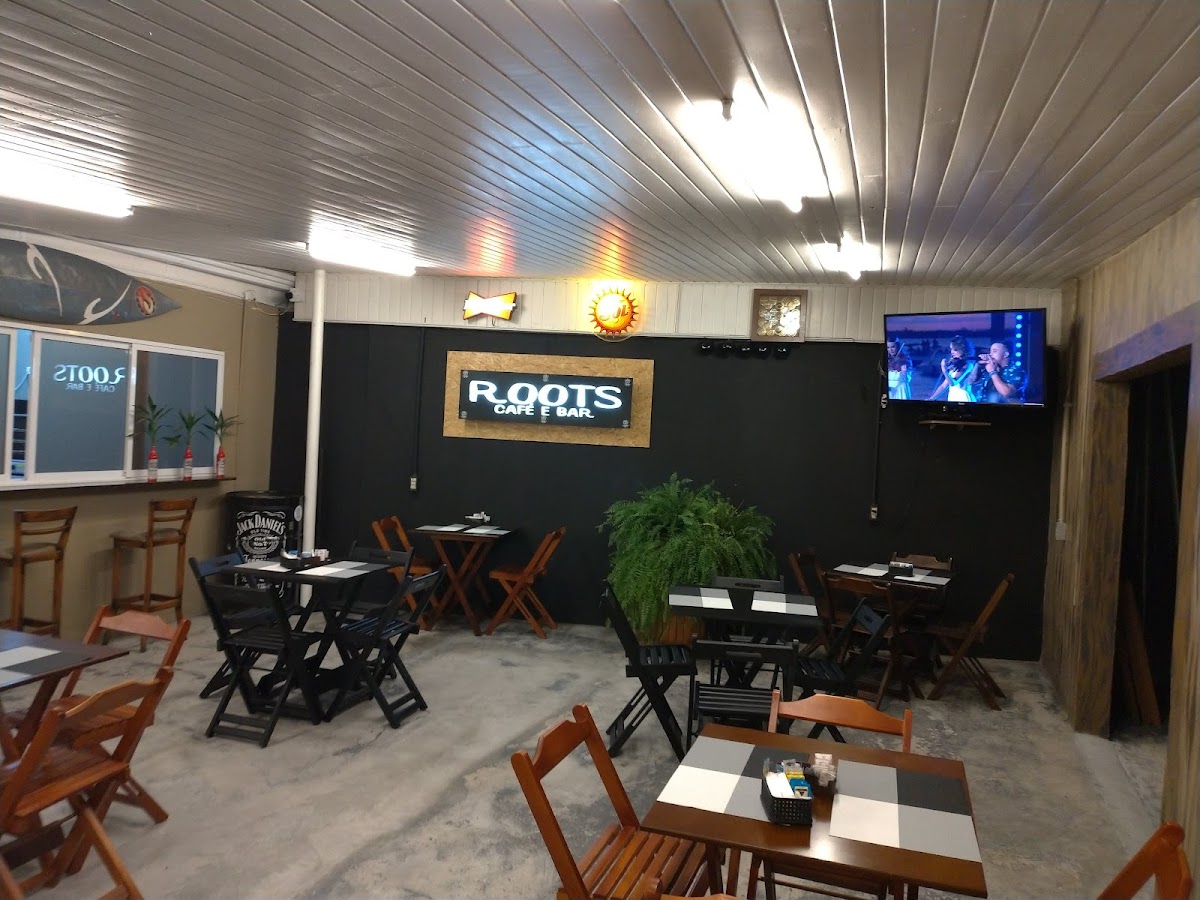 Roots Bar e Café