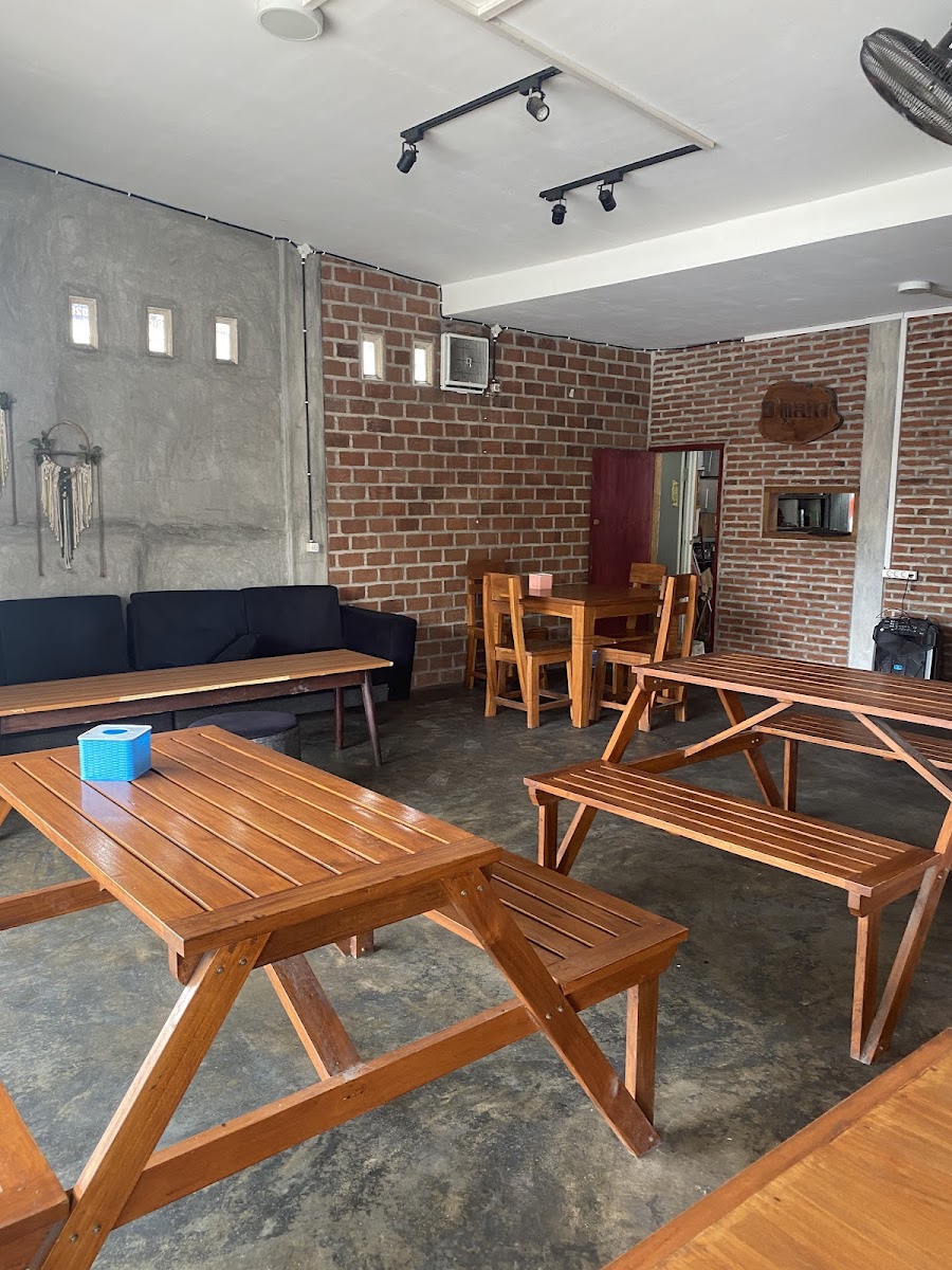 D'Maiq Cafe & Resto - 3