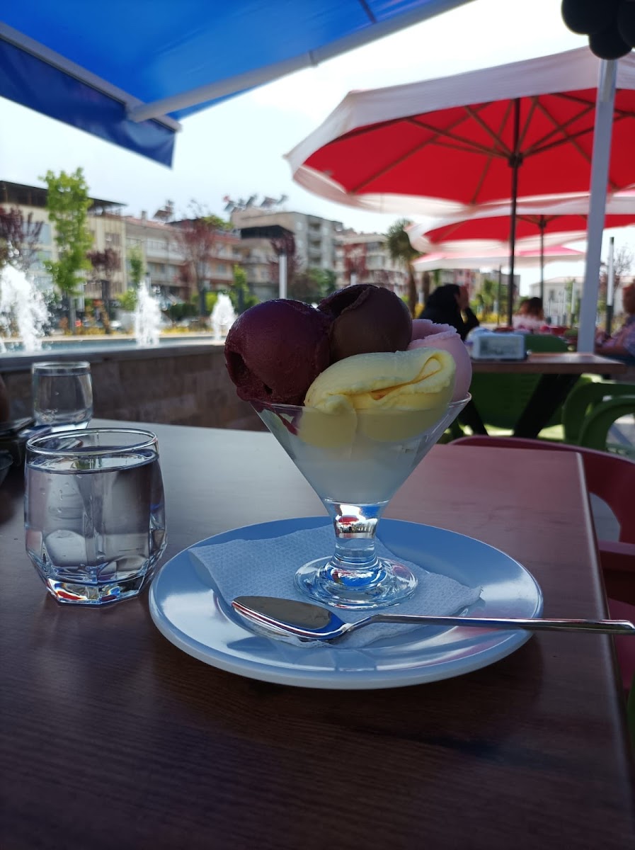 Kent Cafe Salihli - 9