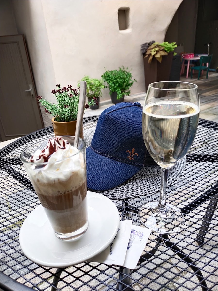 Kavárna u Bílé věže