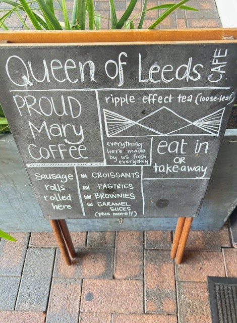 Queen of Leeds - 3