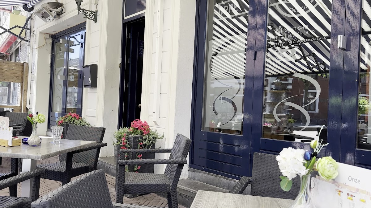 Café Oppe Platz - 2