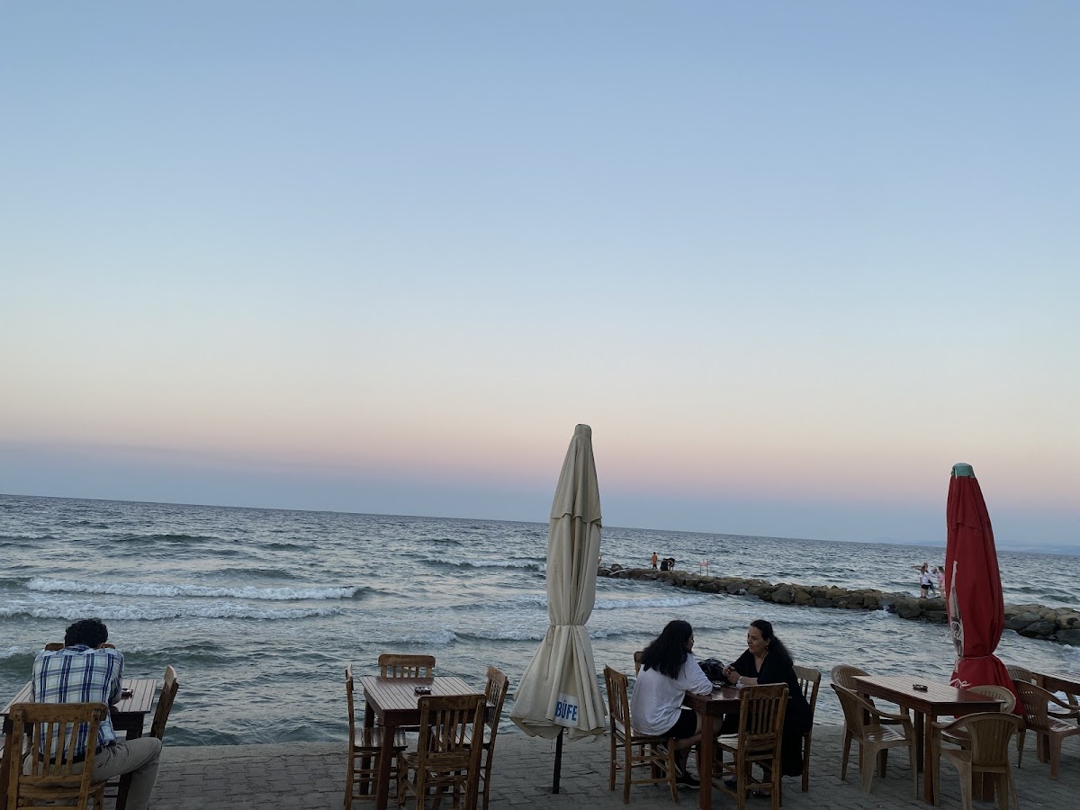 Hamit Büfe & Tea House - 3