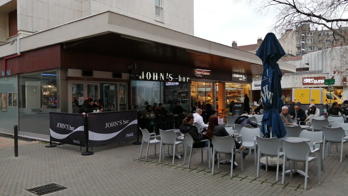 John's Bar