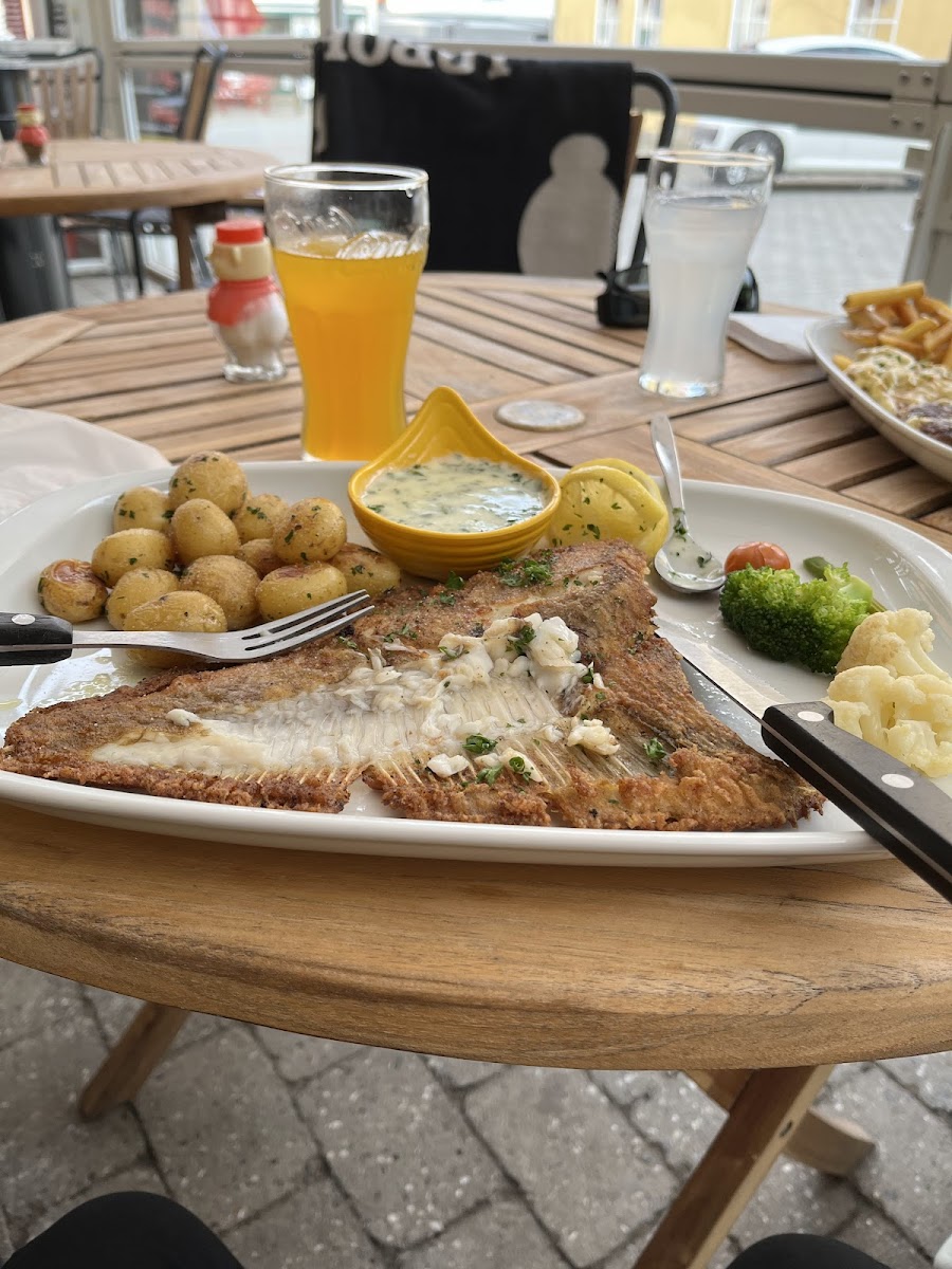 Lønstrup Iscafé - 8