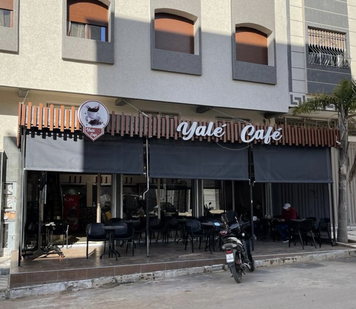 Yalé Café