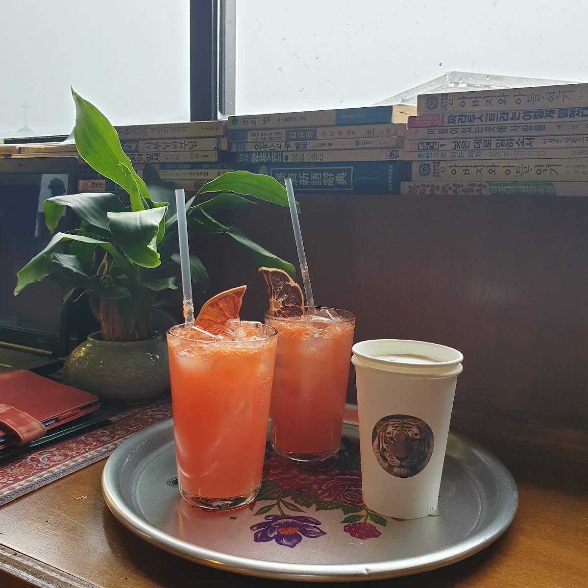 HONGRARD Coffee - 10