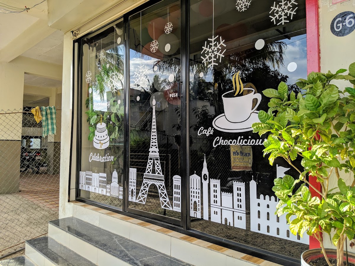 Cafe chocolicious / Hotel