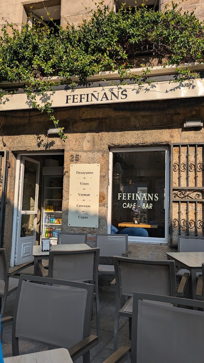 Cafe - Bar Fefiñans