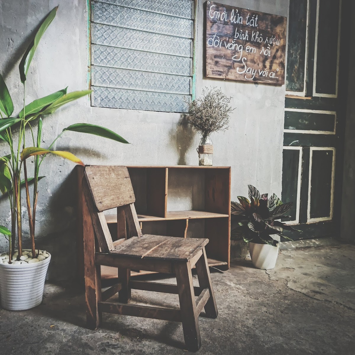 Tiệm cà phê phố