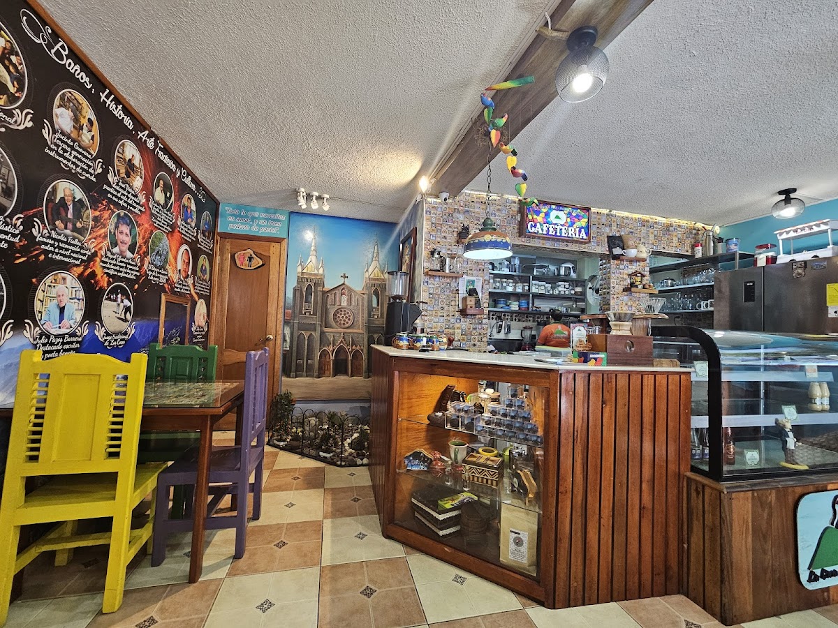 Cafetería La Casa del Volcán - 3