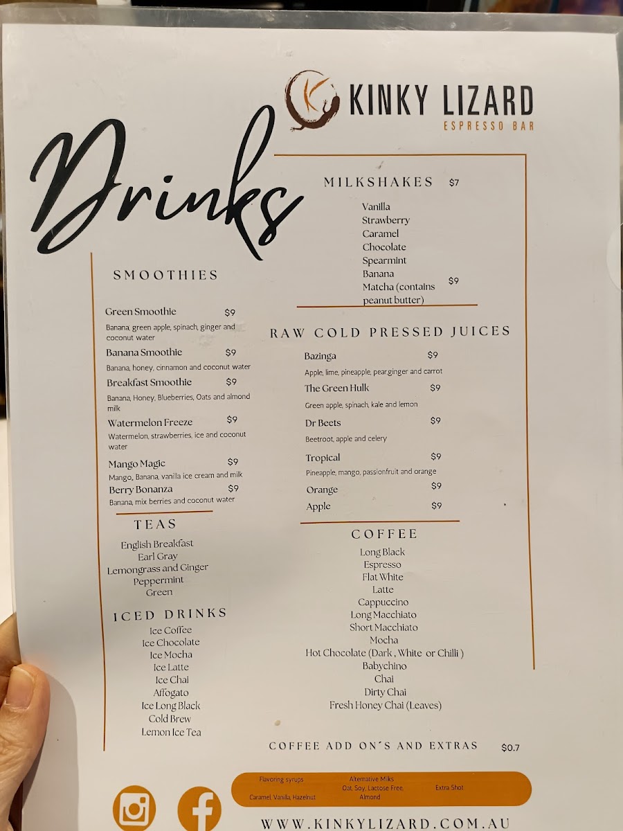 Kinky Lizard on Hay - 3