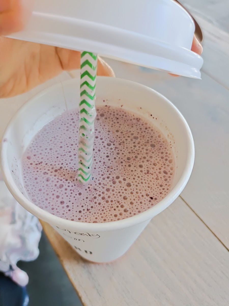 Kinky Lizard on Hay - 9