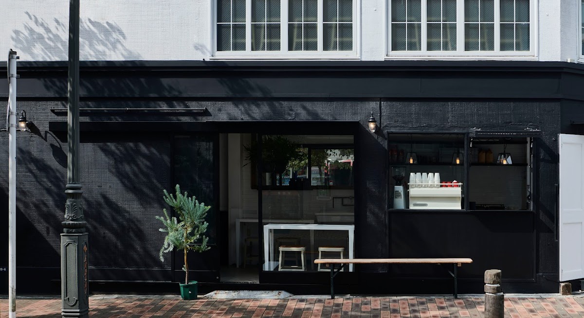 POLY-LOGY CAFE @ canvas tokyo bldg.