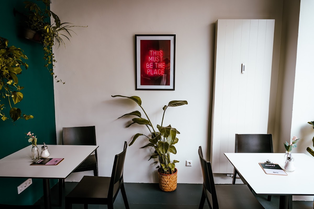 MINAS COFFEE AND WINE