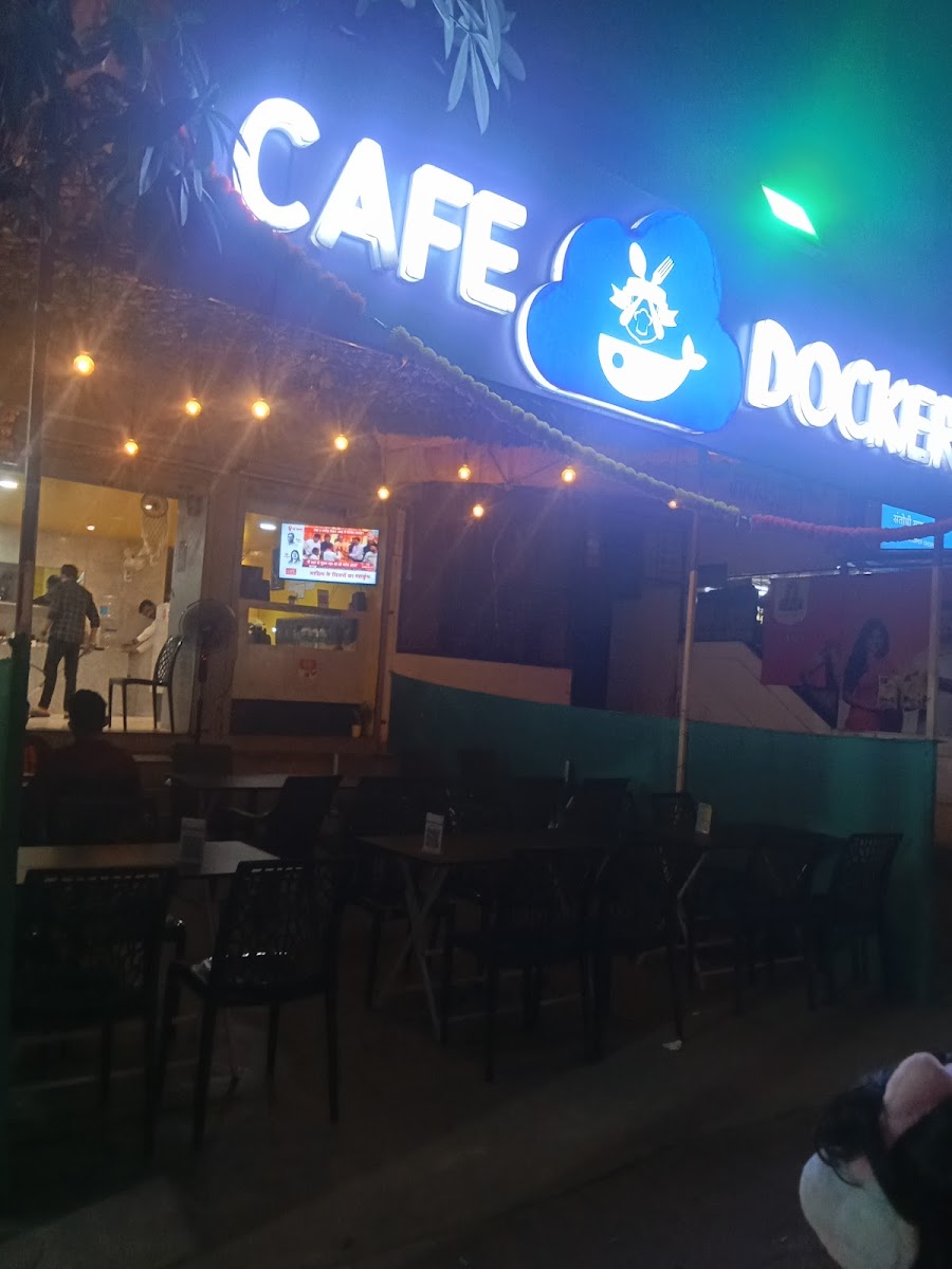 Cafe Docker Hub