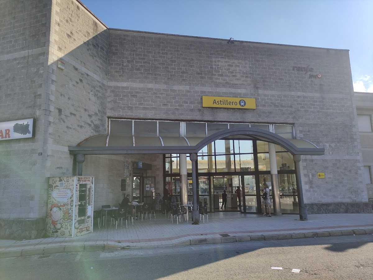 BAR ESTACIÓN DE TREN FEVE ASTILLERO