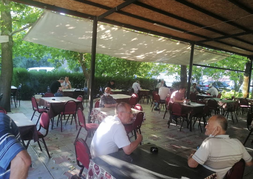 Çınaraltı Kıraathanesi