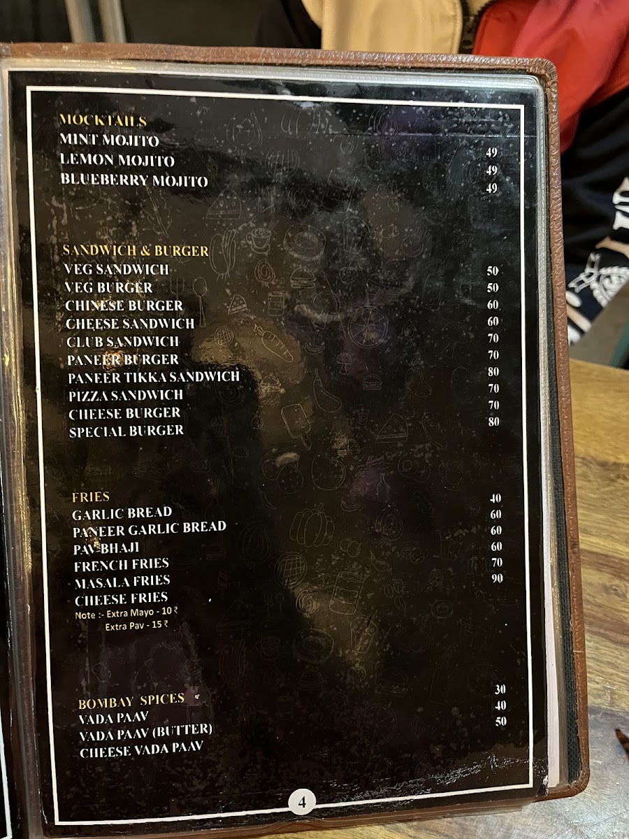 4 Queen's Bakery & Cafe - 3