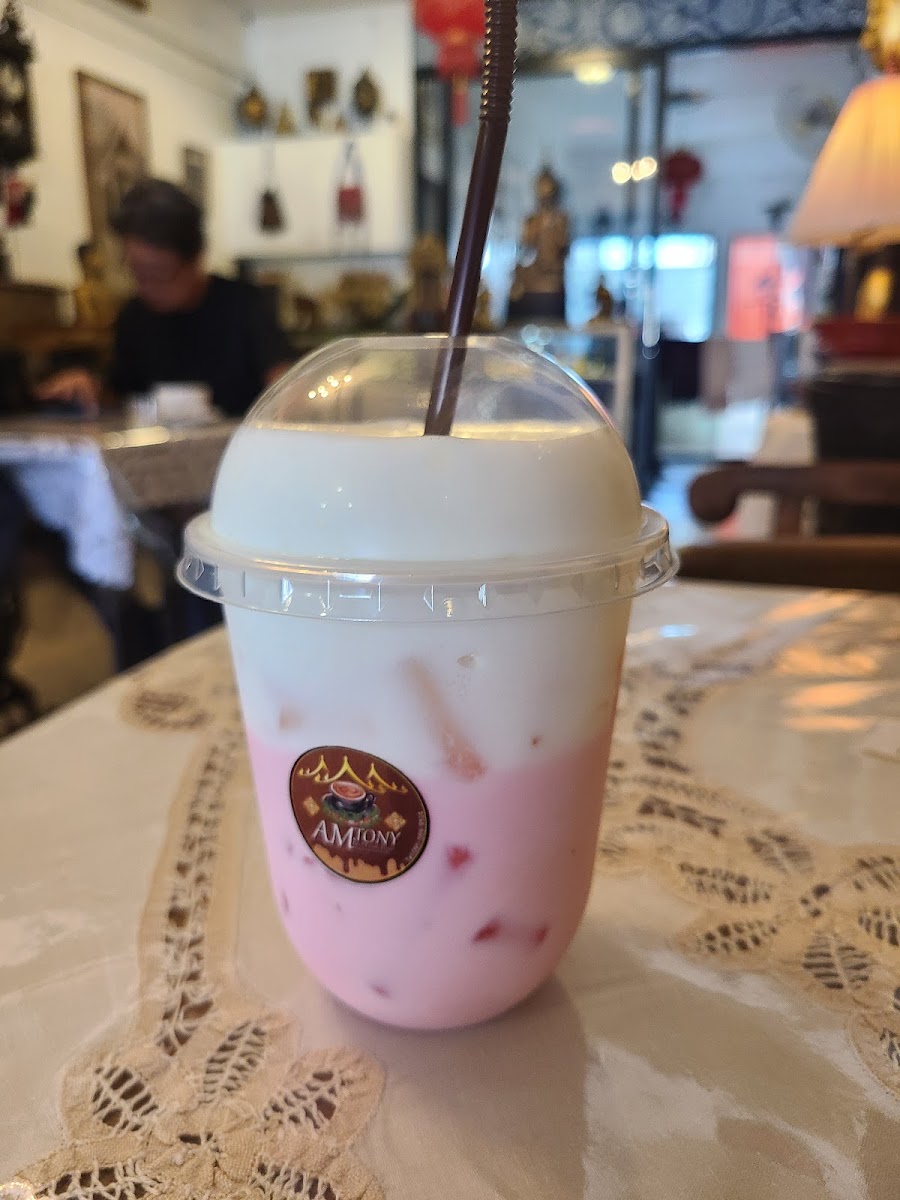 AM.TONY Antique & Coffee - 5