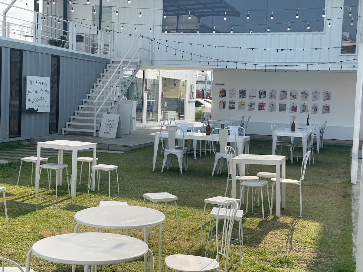 AMPERSAND COFFEESTAND & DESIGN