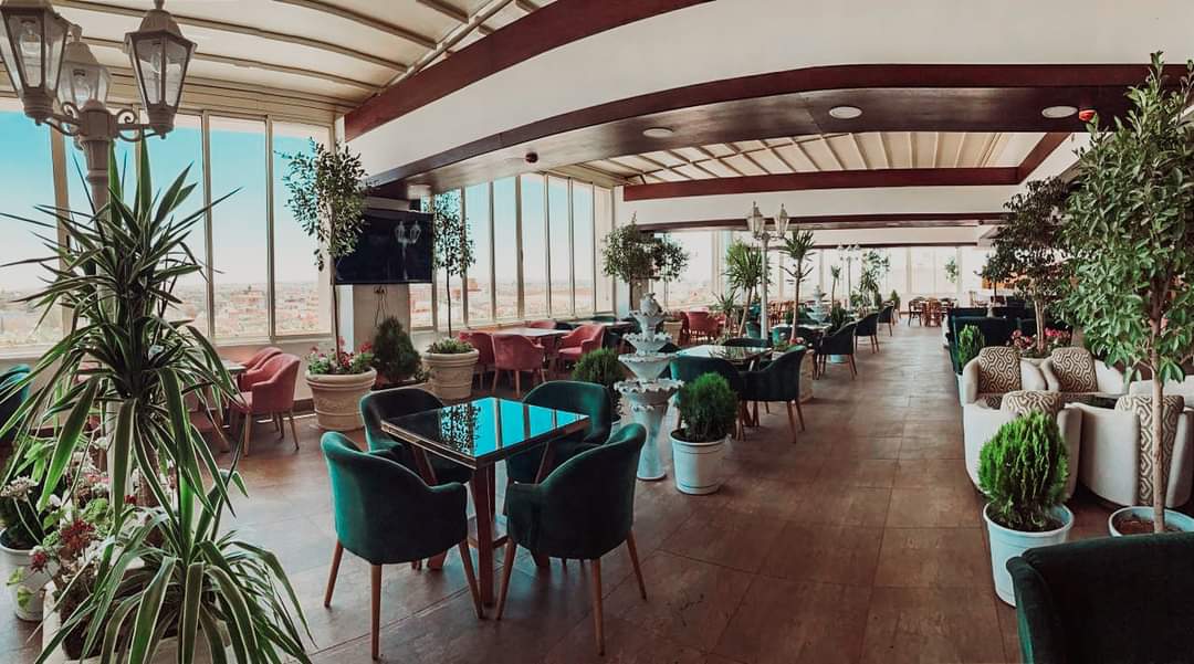 The lobby Cafe and Restaurant