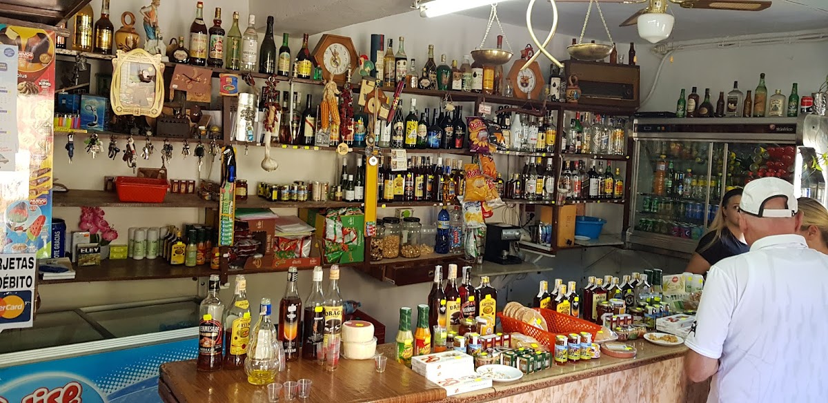 Bar, Cafetería La Mima