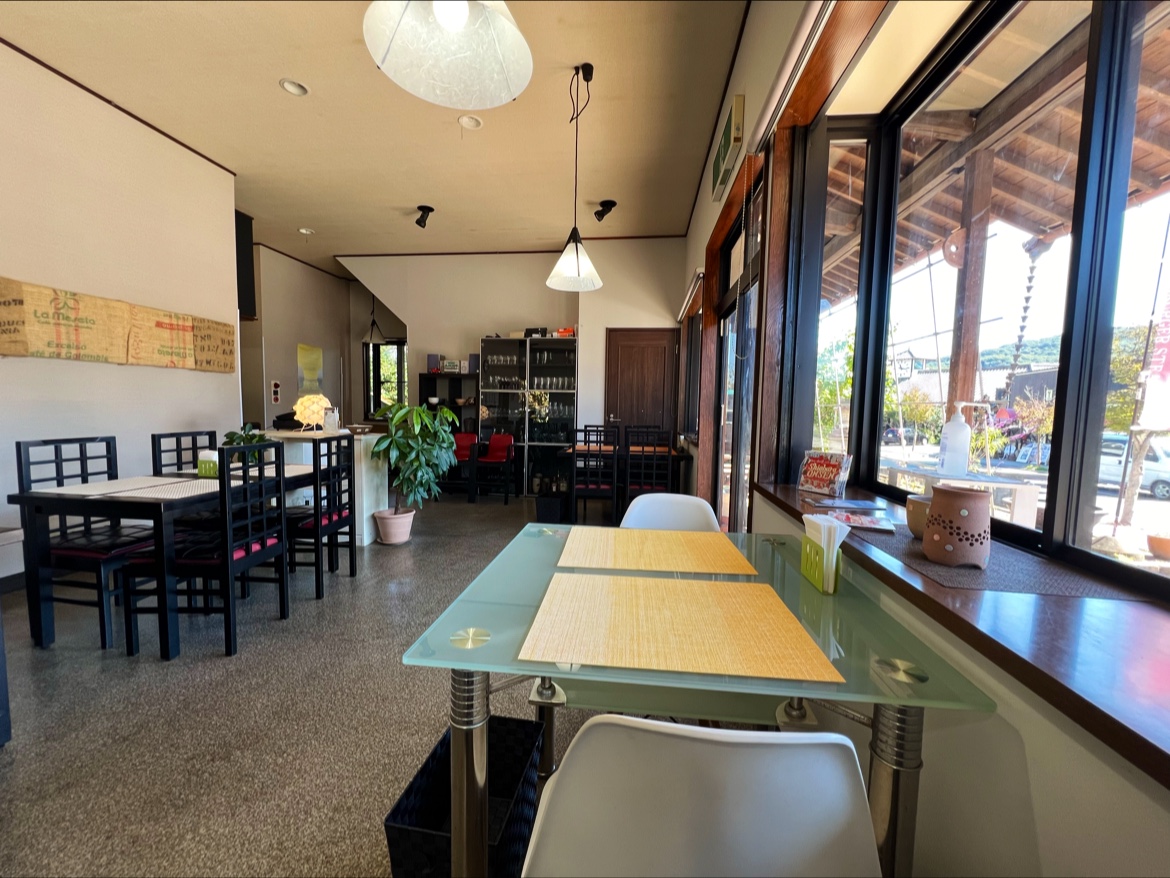 Café LeSiNa ﾚｼﾅ