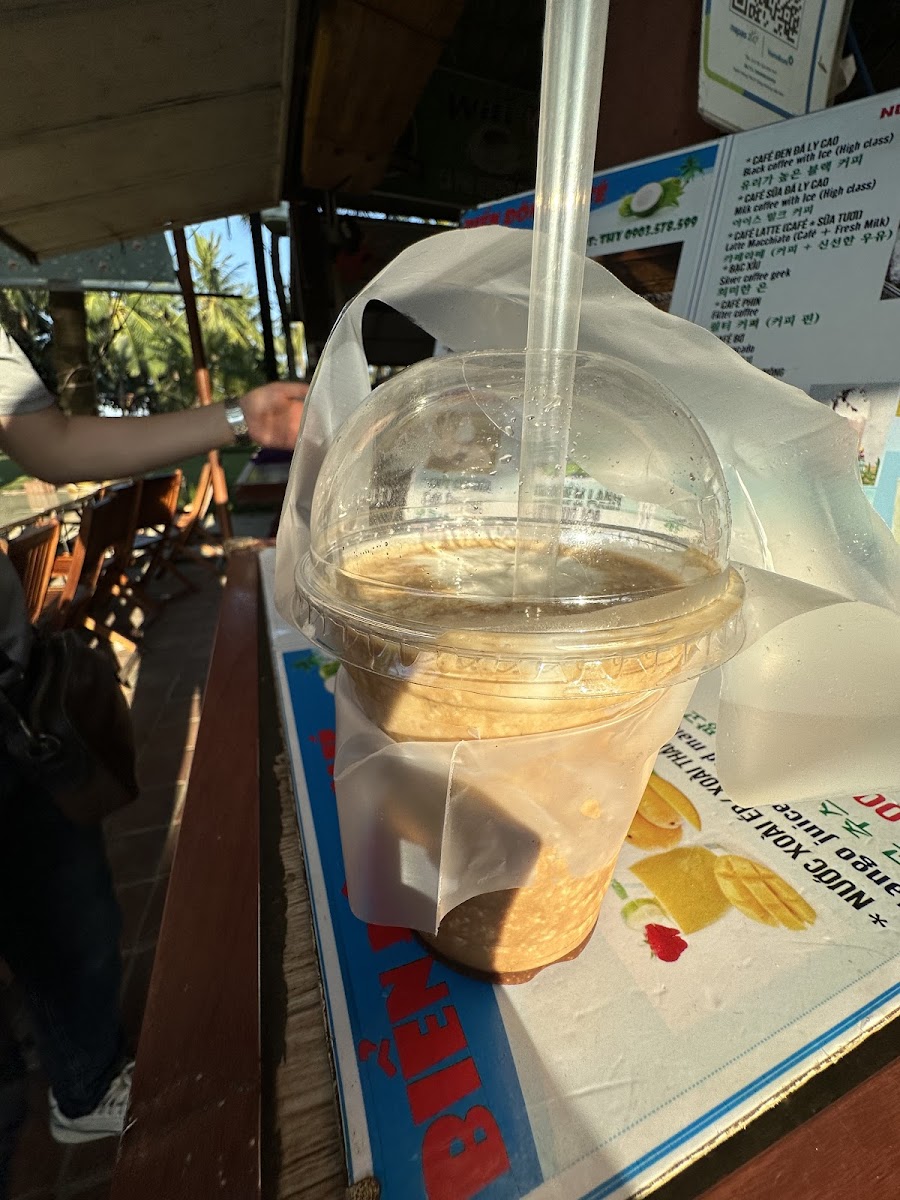 Coffee Biển Đông - 8