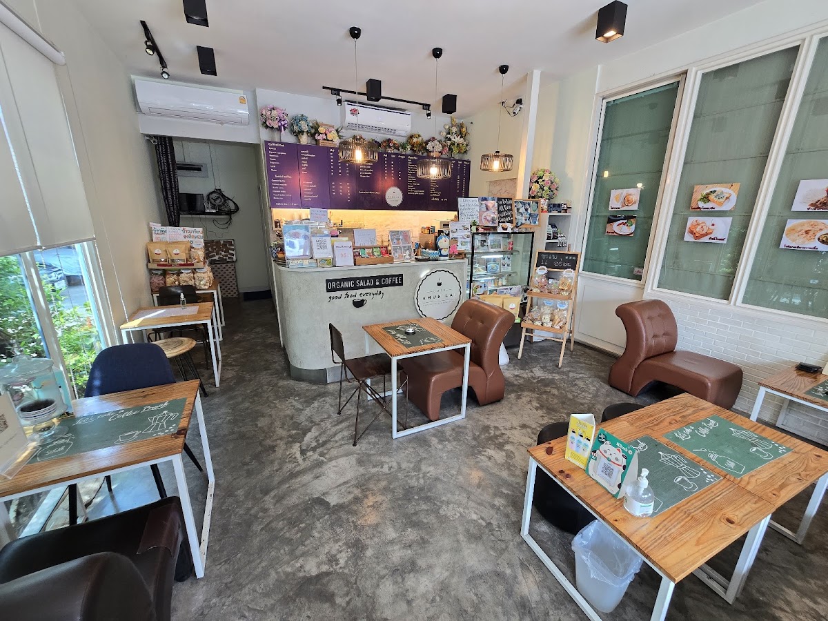 Cafe Khun Lai - 3