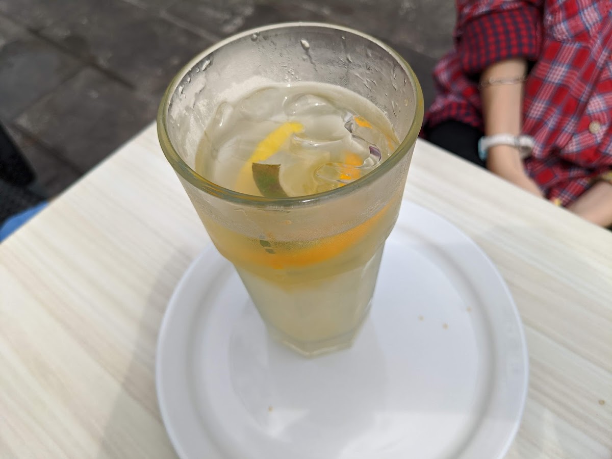 Le Petit Café du Nord - 5