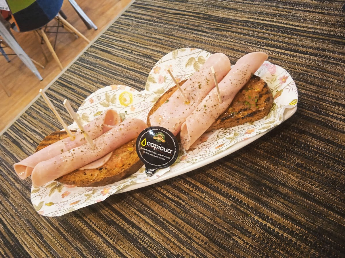 Bendita Cafe & Suenos - 7