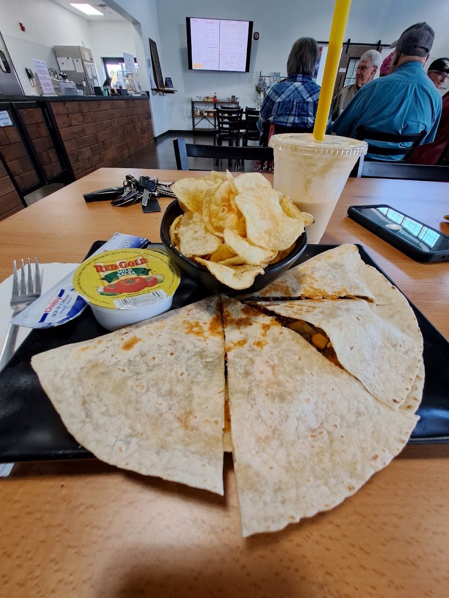 LincWay Cafe & Market - 10