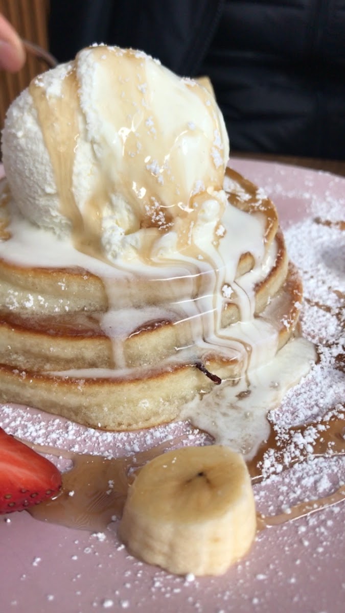 Montague Park Food Store - 2