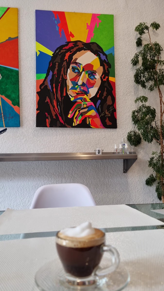 Gallery Cafe by Carlo's Bread - 2