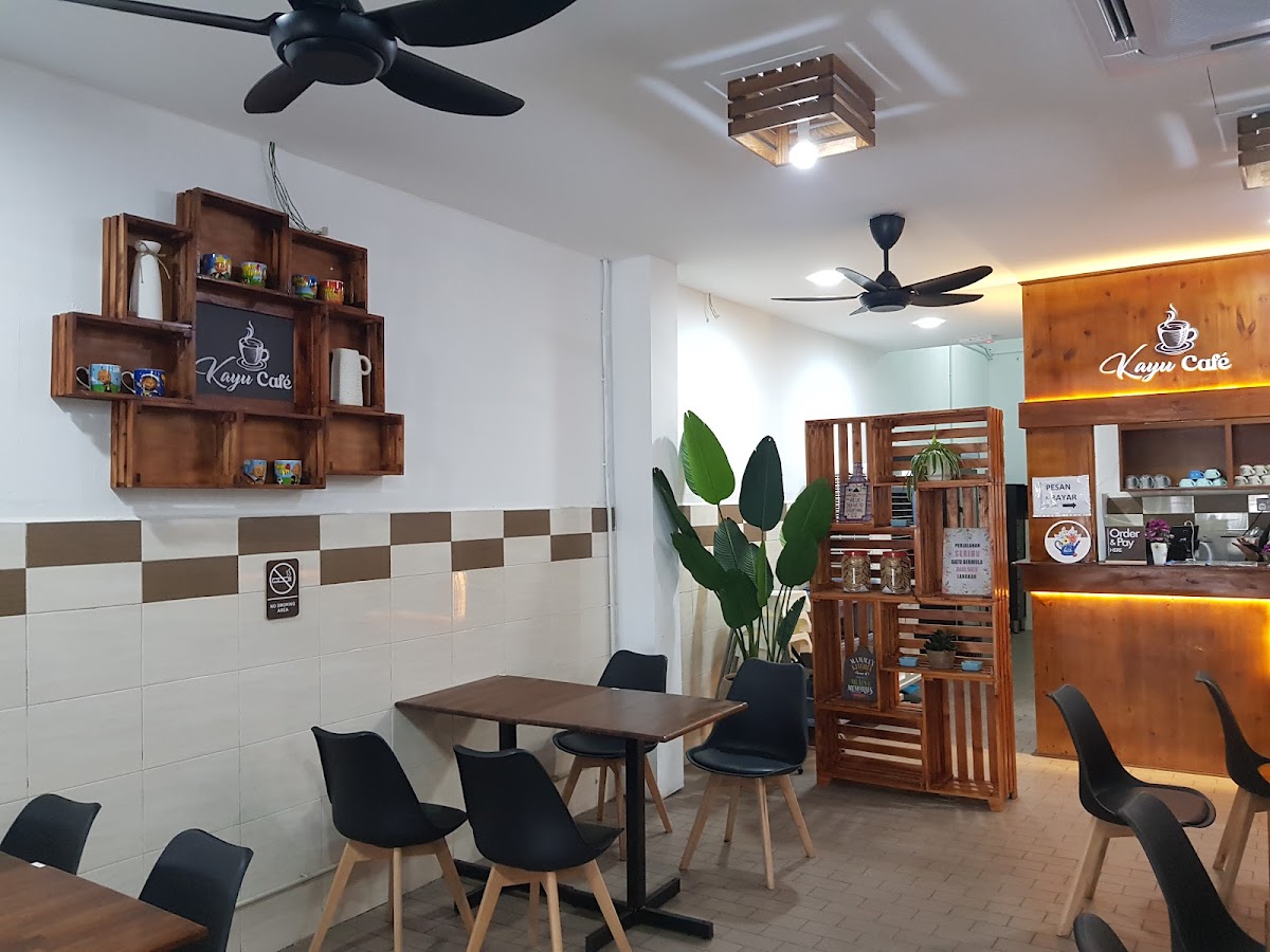 Kayu Café