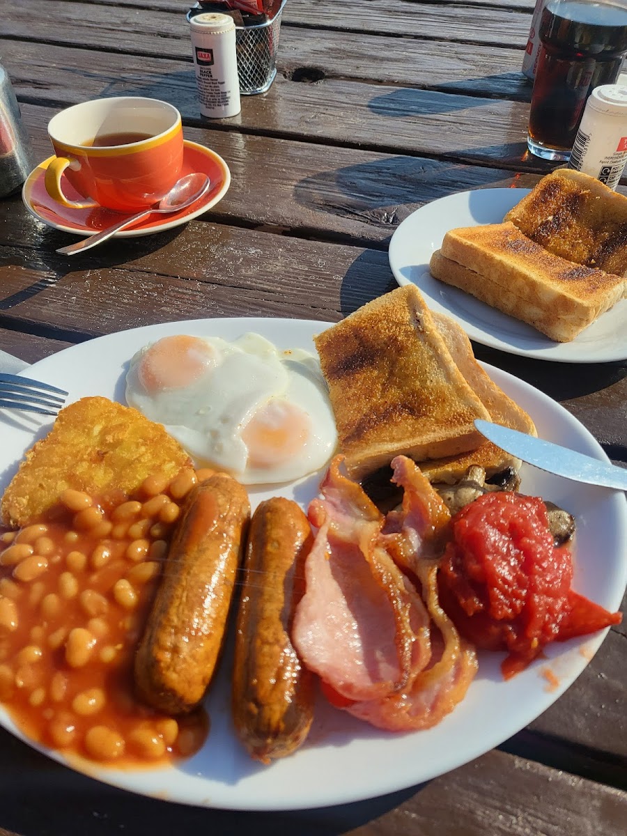 The 4 Seasons Eatery - 7