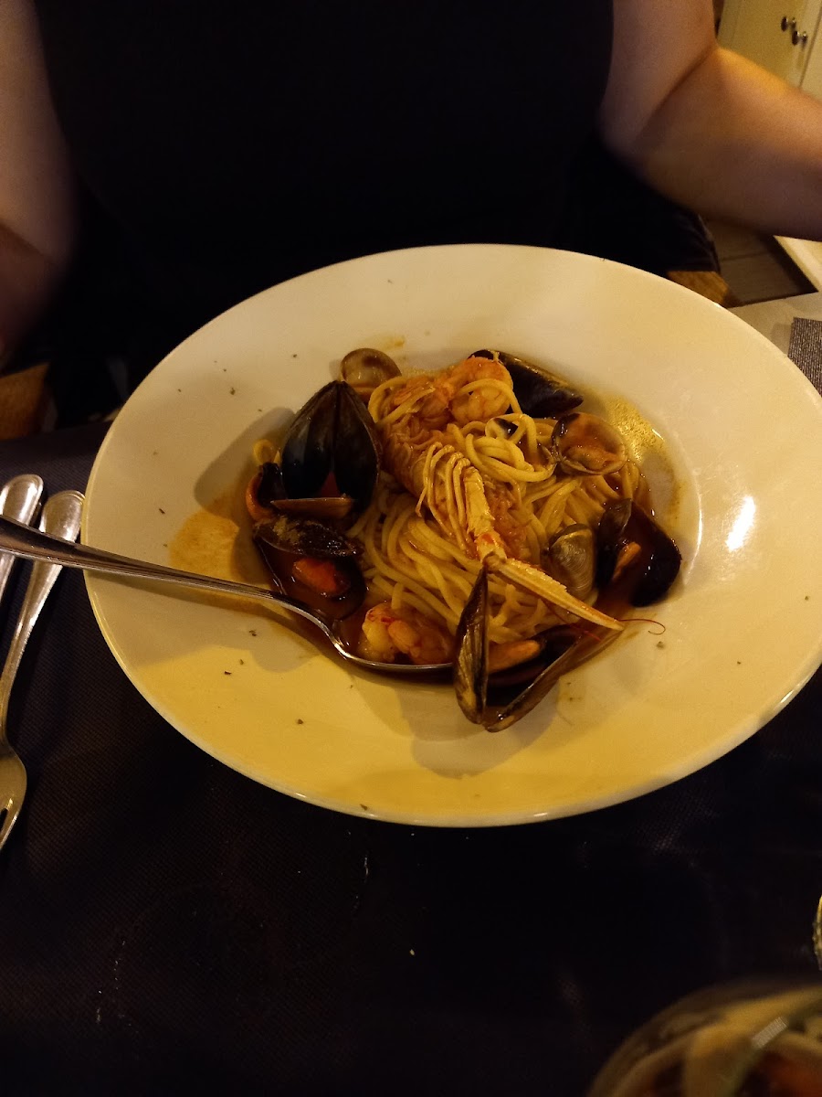 Canela Cafe & Bar - 6