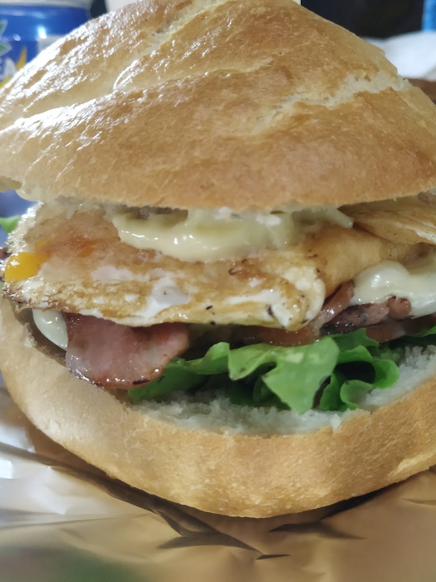 Cafeteria y hamburguesería Eguiluz - 5