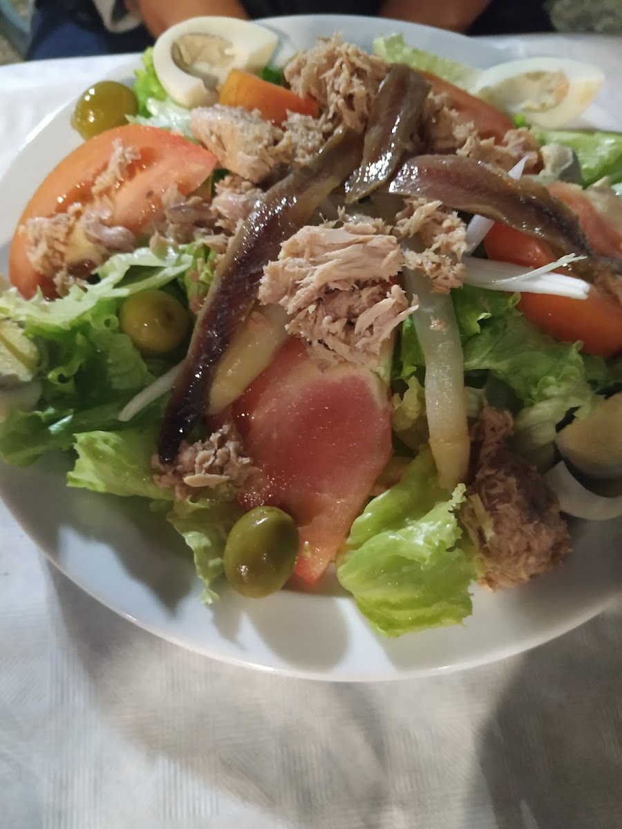 Cafeteria y hamburguesería Eguiluz - 9