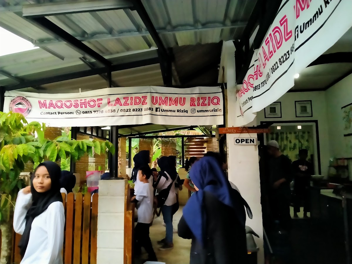 Maqoshof Lazidz Ummu Riziq